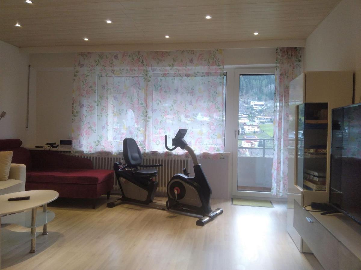 Ferienwohnung Talblick Mit Schwimmbad Bad Wildbad Bagian luar foto